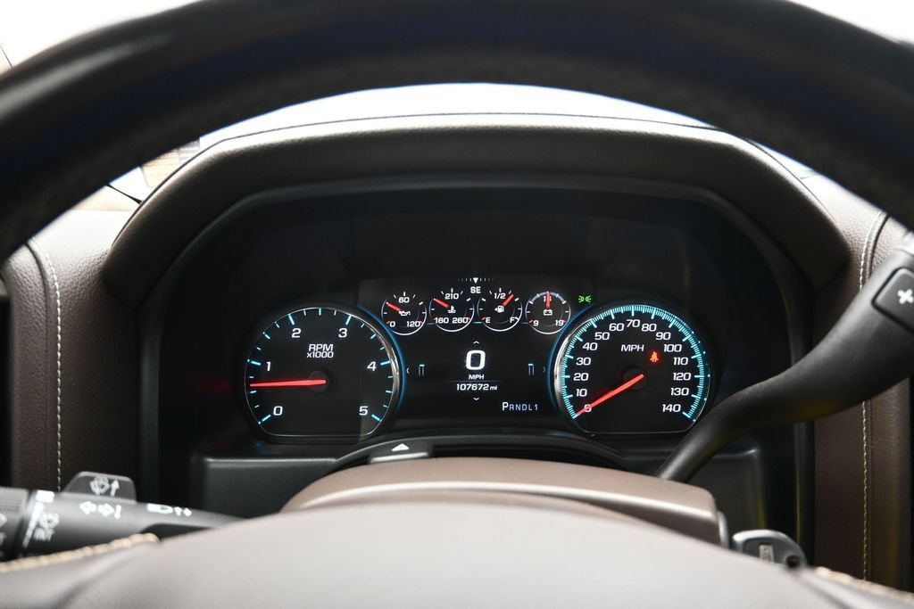 Used 2019 GMC Sierra 2500 Denali w/ Duramax Plus Package AWD/4WD image 18