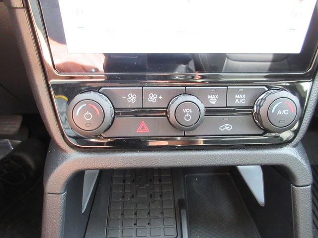 Certified 2025 Ford Ranger Lariat w/ Trailer Tow Package AWD/4WD image 18