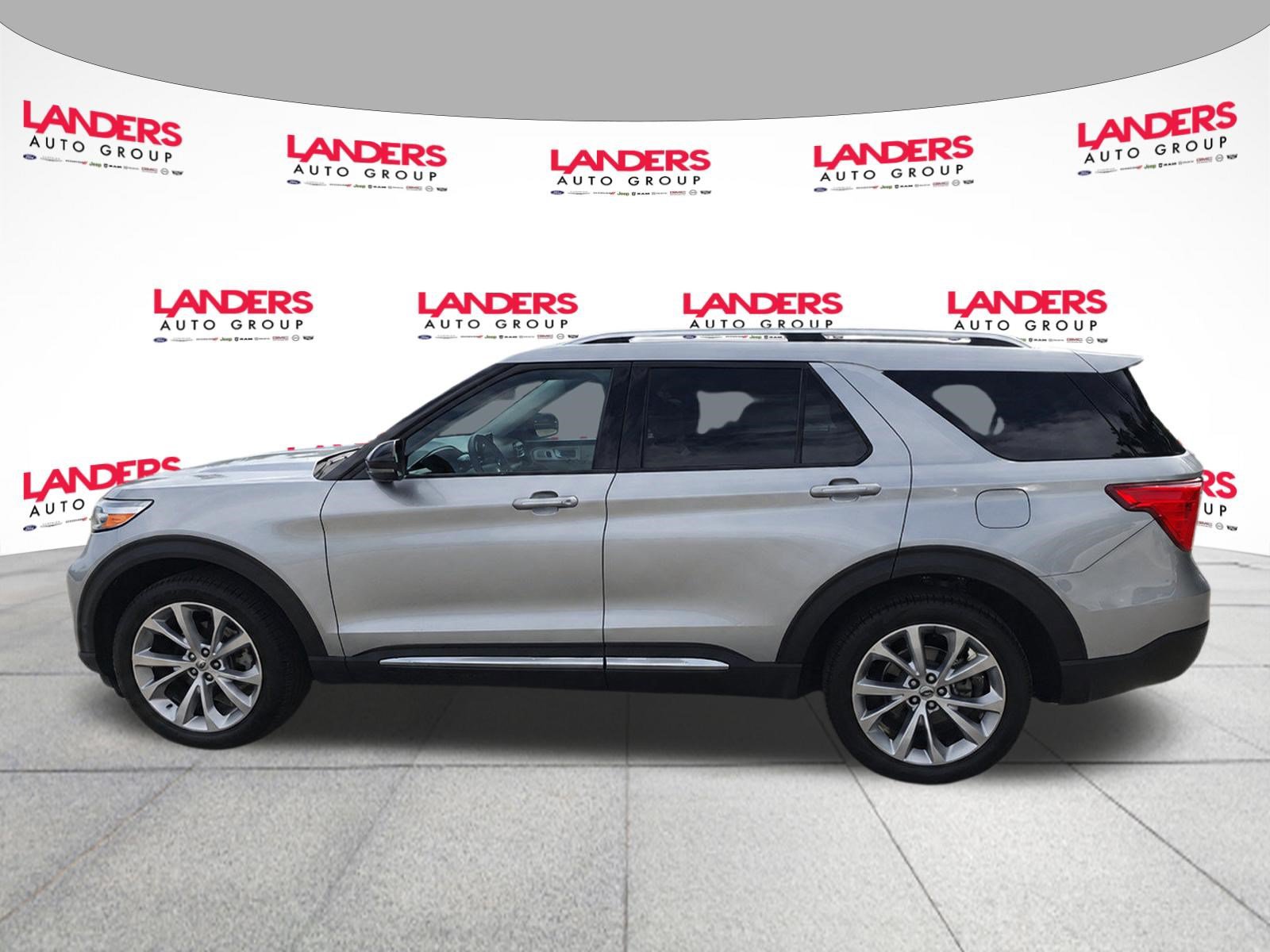 Certified 2022 Ford Explorer Platinum w/ Equipment Group 601A AWD/4WD image 7