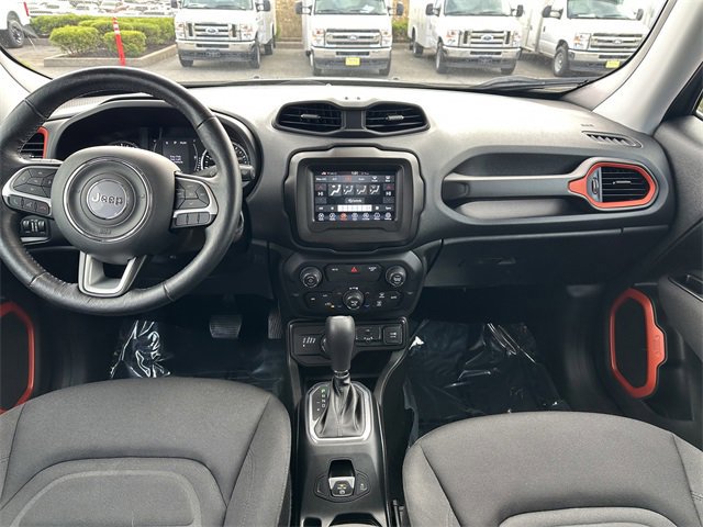 Used 2020 Jeep Renegade Latitude image 16