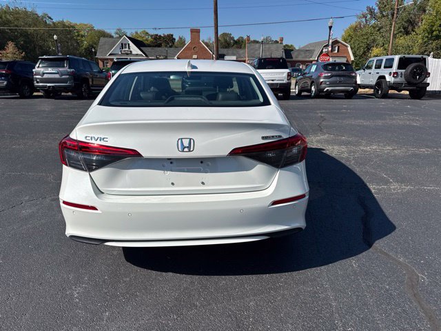 Used 2024 Honda Civic Touring image 4