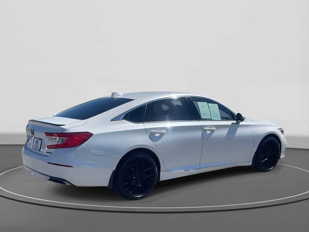 Used 2018 Honda Accord Sport image 4