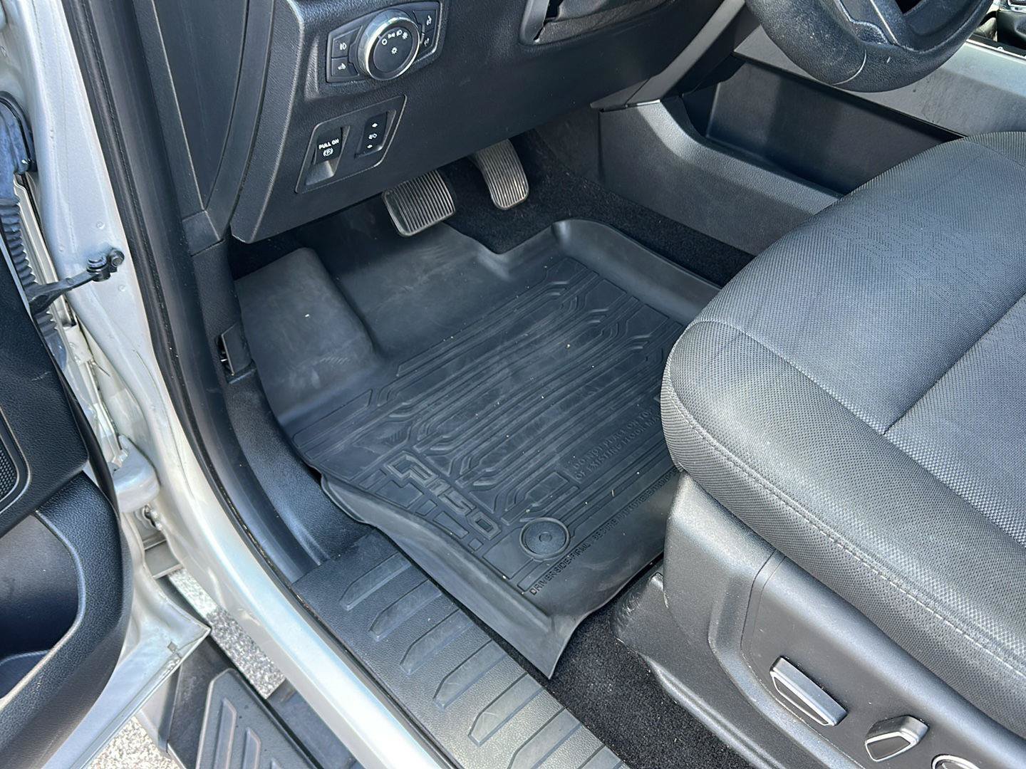 Certified 2018 Ford F150 XLT w/ Equipment Group 302A Luxury AWD/4WD image 15