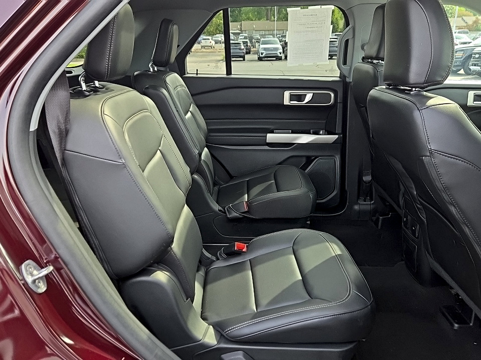 Certified 2023 Ford Explorer XLT w/ Equipment Group 202A AWD/4WD image 22