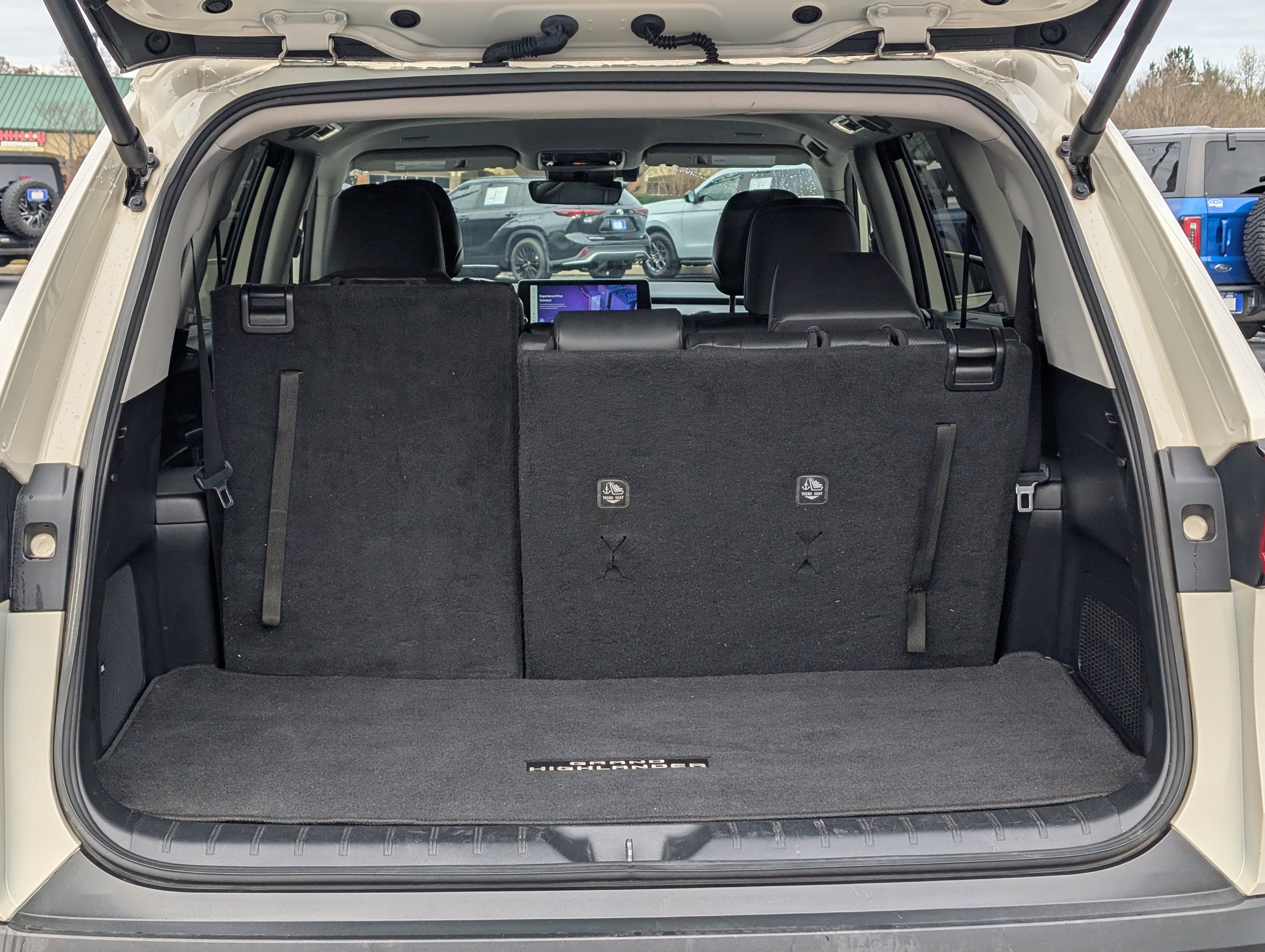 Used 2024 Toyota Grand Highlander Limited image 11