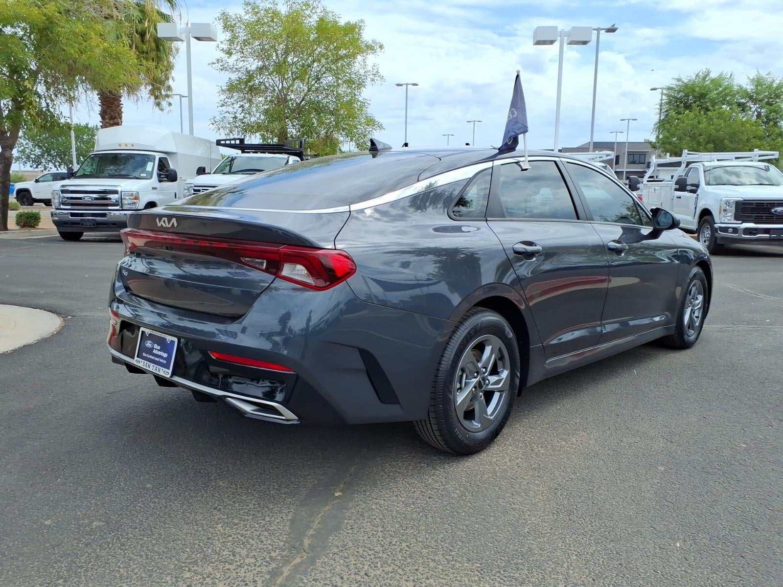 Used 2022 Kia K5 LXS FWD image 4
