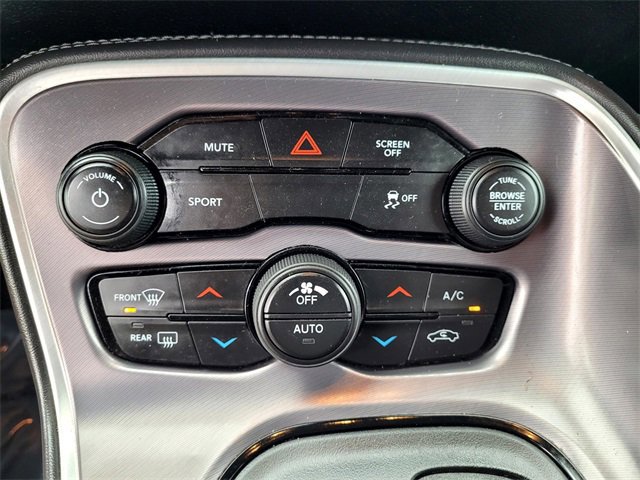 Used 2019 Dodge Challenger SXT w/ Cold Weather Group image 15