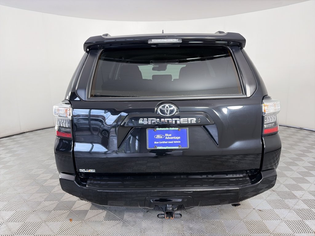 Used 2022 Toyota 4Runner SR5 AWD/4WD image 6
