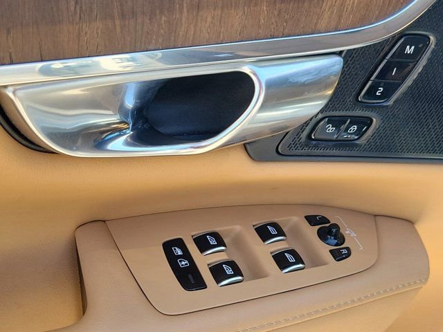 Used 2023 Volvo S90 B6 Ultimate w/ Lounge Package AWD/4WD image 23