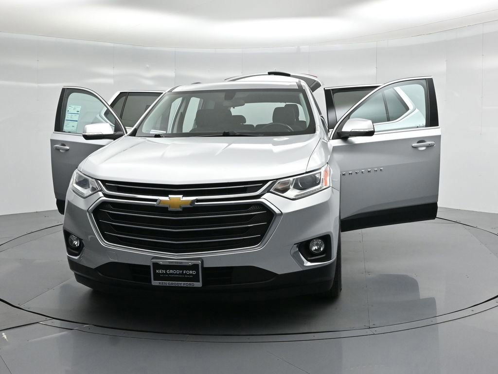 Used 2021 Chevrolet Traverse LT image 53