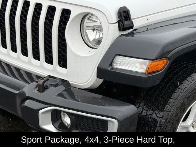 Used 2023 Jeep Gladiator Sport AWD/4WD image 9