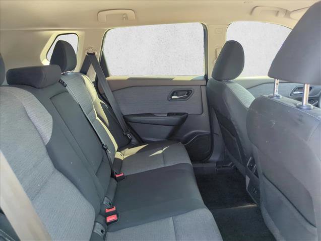Used 2022 Nissan Rogue SV FWD image 21