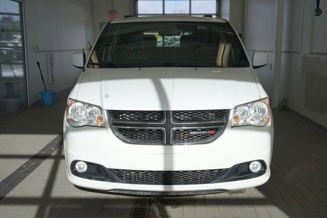 Used 2018 Dodge Grand Caravan SXT image 9
