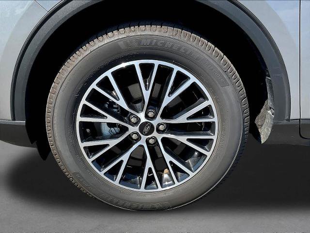 Certified 2024 Ford Escape SE FWD image 35