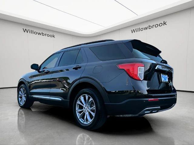 Certified 2023 Ford Explorer XLT w/ Equipment Group 202A AWD/4WD image 3