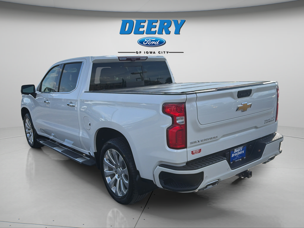 Used 2022 Chevrolet Silverado 1500 High Country w/ Technology Package AWD/4WD image 8