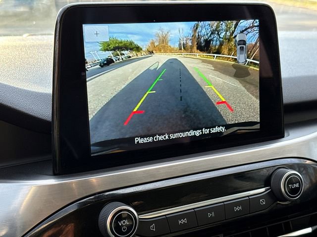 Certified 2022 Ford Escape Titanium FWD image 26