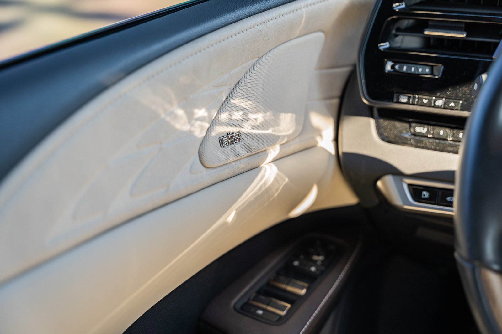 Used 2023 Lexus RX 350 SERIES image 32