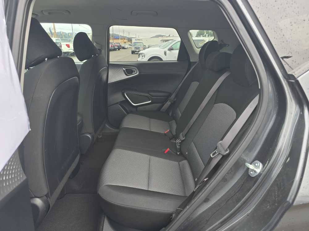 Used 2023 Kia Soul LX w/ Option Group 015 image 16