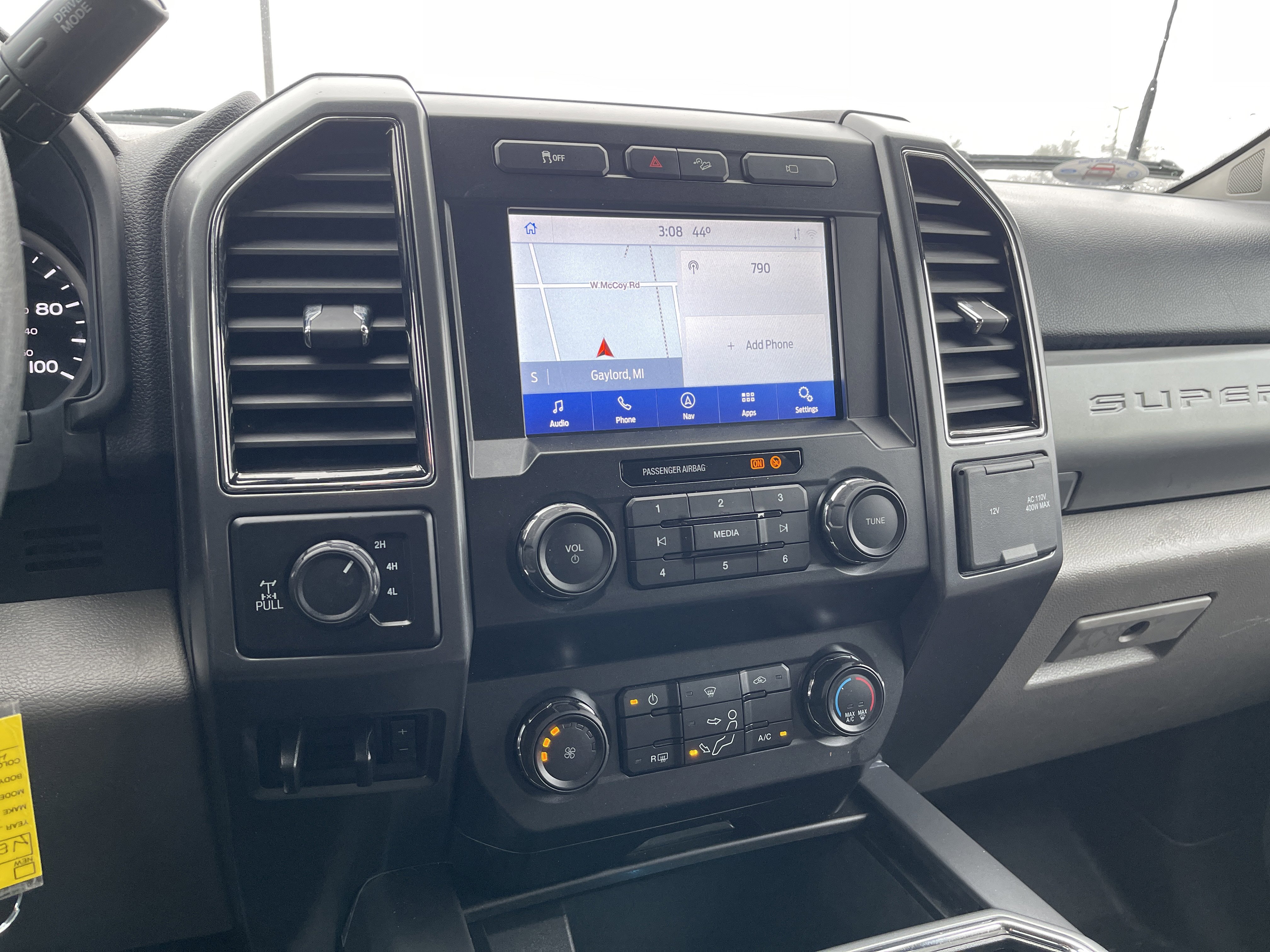 Certified 2022 Ford F350 XLT w/ XLT Value Package image 16