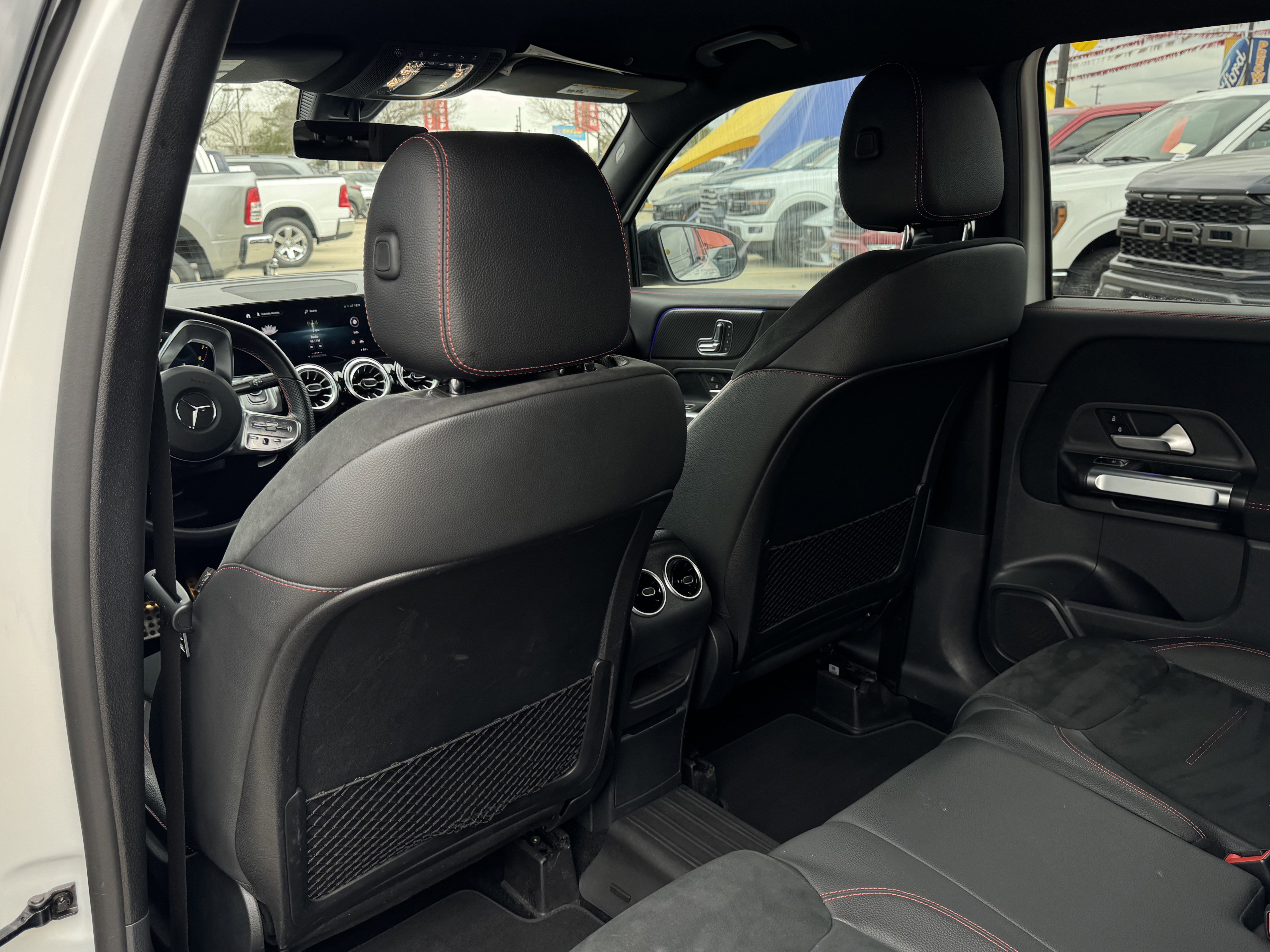 Used 2023 Mercedes-Benz GLB 250 image 14