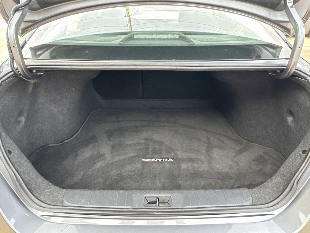 Used 2024 Nissan Sentra SV image 11