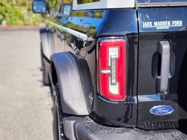 Certified 2024 Ford Bronco Heritage Edition AWD/4WD image 9