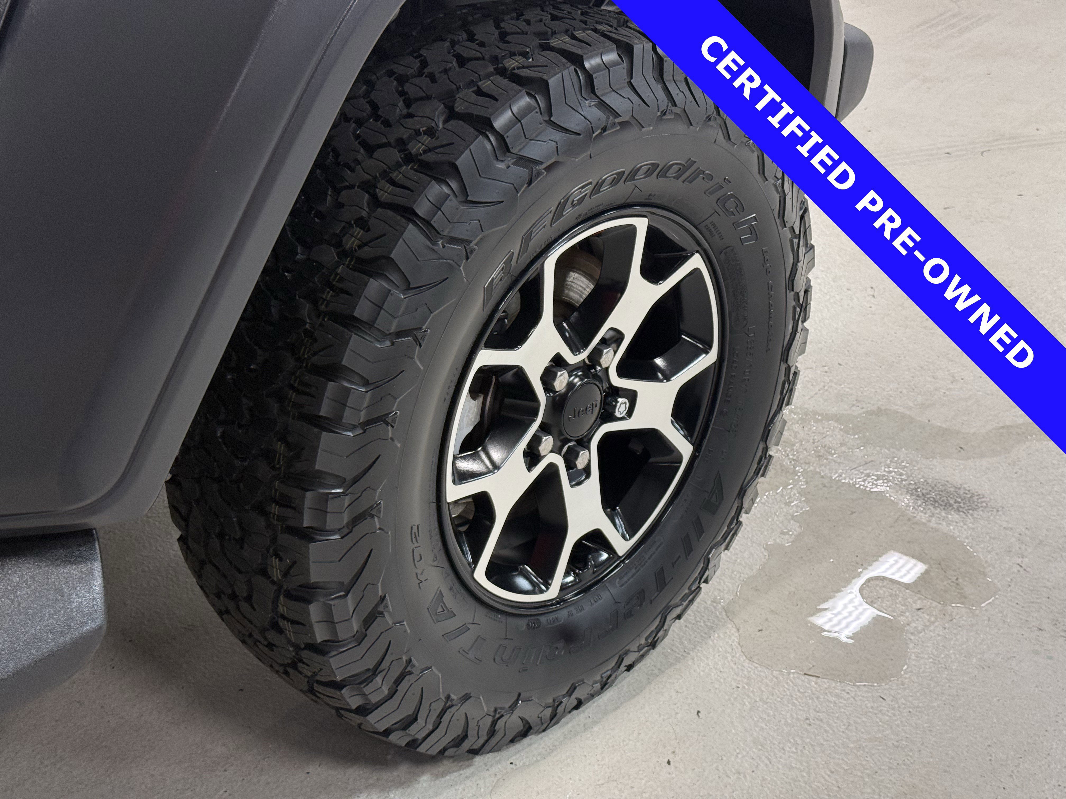 Used 2020 Jeep Wrangler Sport image 13