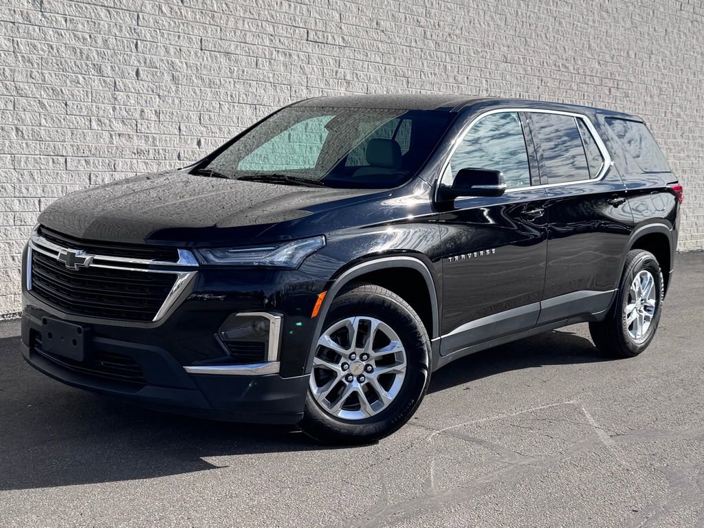 Used 2023 Chevrolet Traverse LS w/ Safety Package AWD/4WD image 2