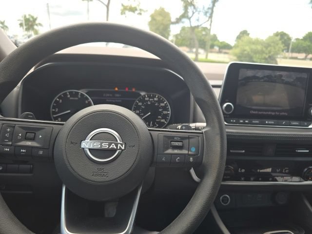 Used 2023 Nissan Rogue SV FWD image 19