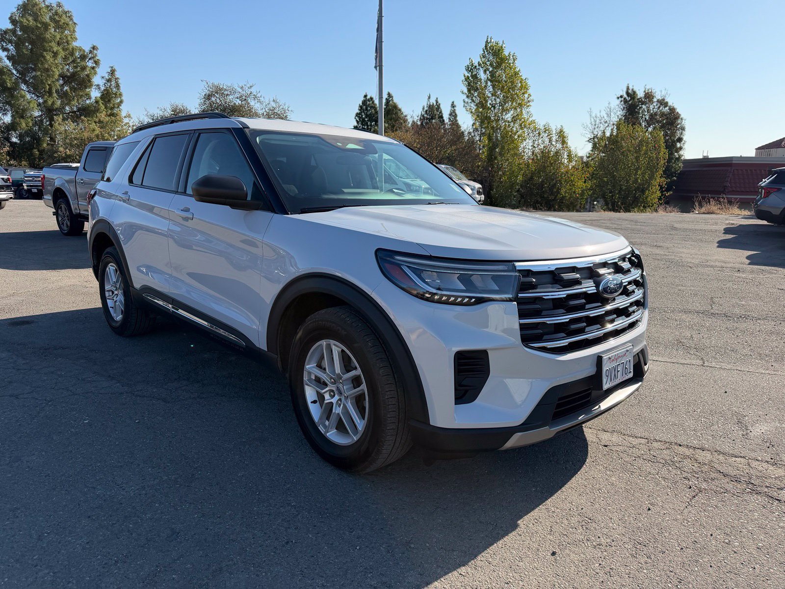 Certified 2025 Ford Explorer Active AWD/4WD image 7