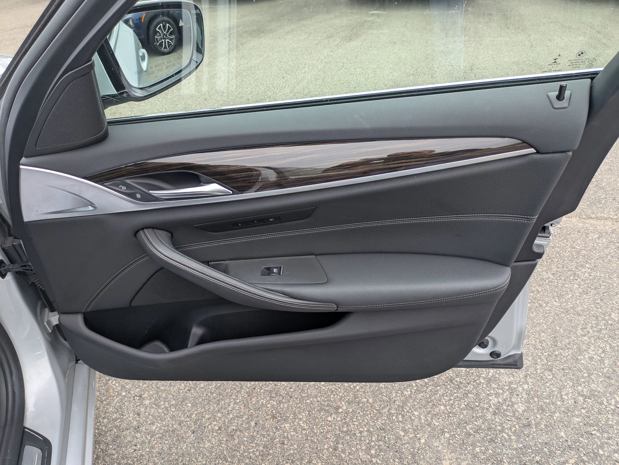 Used 2019 BMW 530i 530i image 32