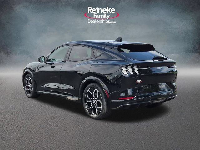 Certified 2022 Ford Mustang Mach-E GT AWD/4WD image 8