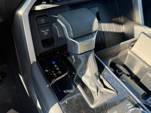 Used 2024 Toyota Tundra Platinum AWD/4WD image 30