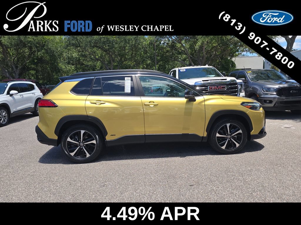 Used 2023 Toyota Corolla Cross AWD Hybrid w/ Convenience Package image 3