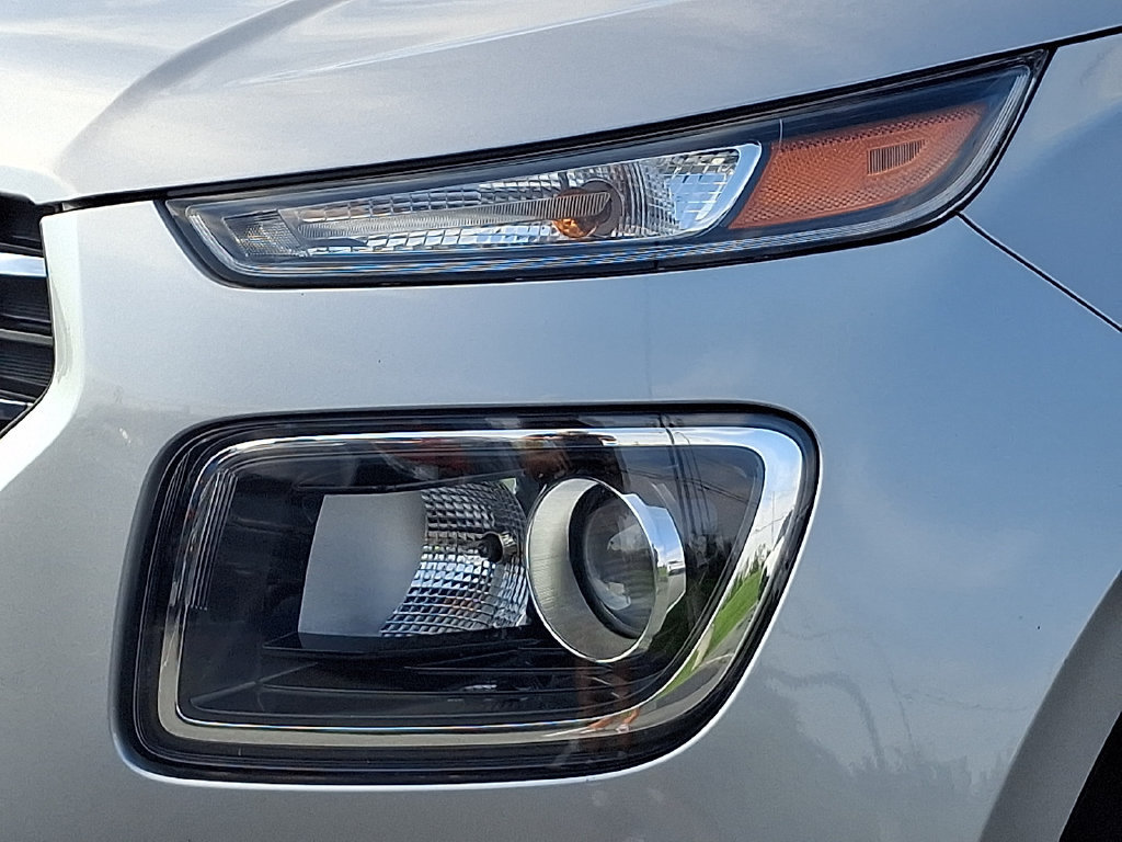 Used 2024 Hyundai Venue SEL FWD image 9