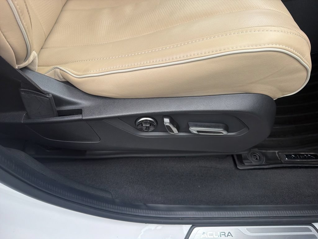 Used 2022 Acura MDX SH-AWD w/ Advance Package image 39
