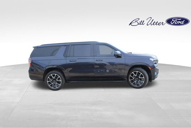 Used 2023 Chevrolet Suburban RST w/ Luxury Package image 6
