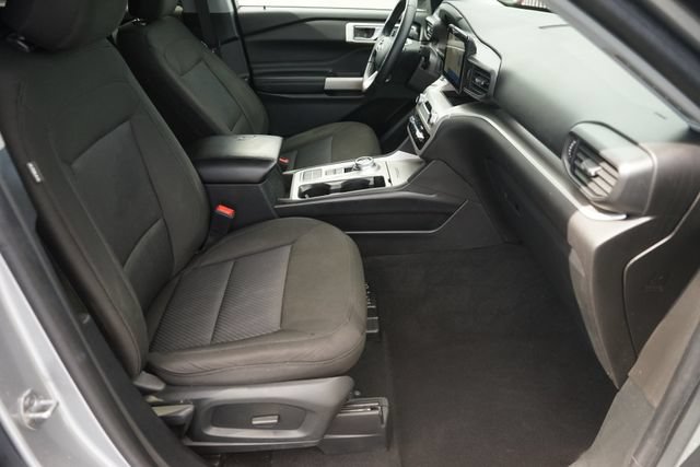 Certified 2022 Ford Explorer XLT RWD image 20