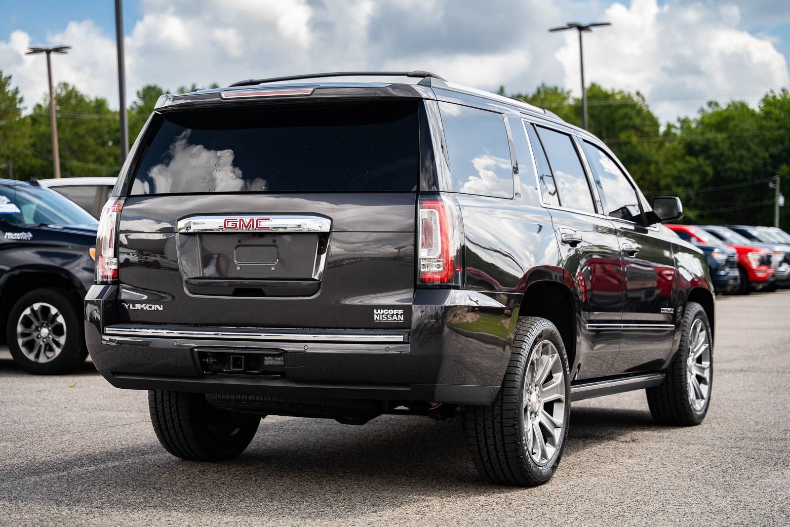 Used 2017 GMC Yukon Denali w/ Open Road Package RWD image 7