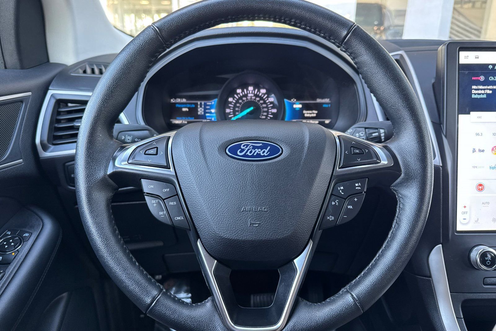 Certified 2024 Ford Edge SEL w/ Convenience Package image 24