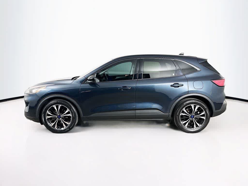 Certified 2022 Ford Escape SE w/ SE Sport Appearance Package FWD image 3