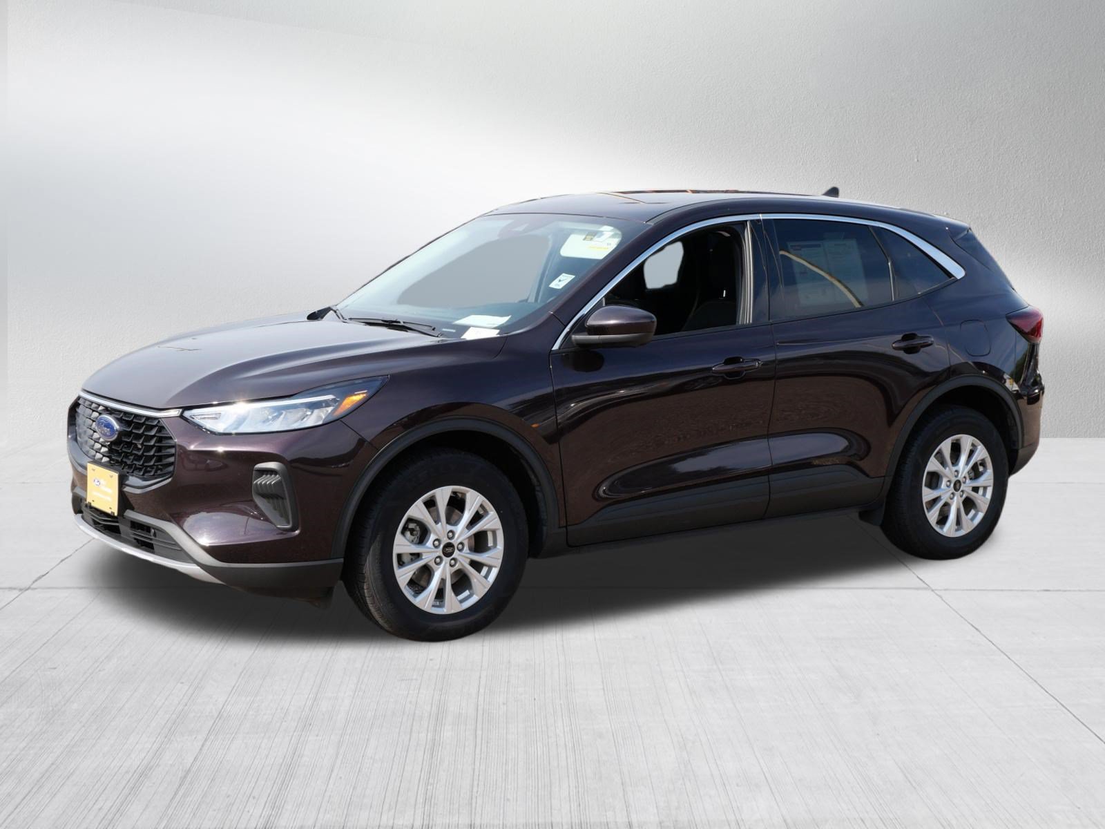 Certified 2023 Ford Escape Active w/ Tech Pack #2 AWD/4WD image 3