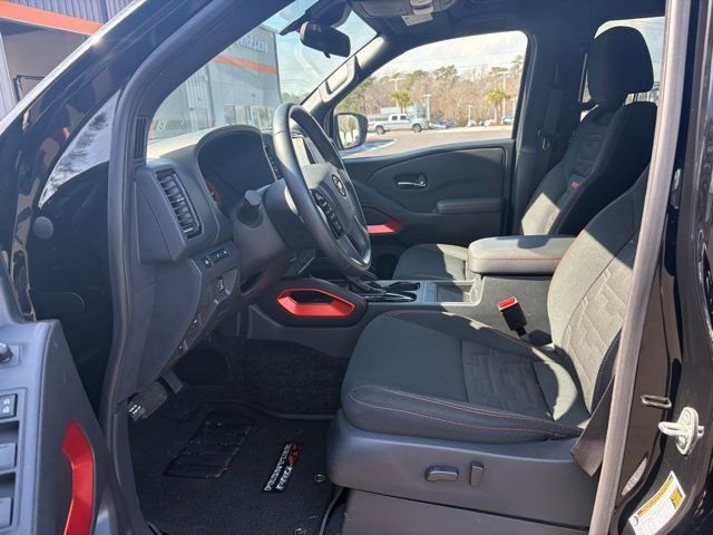 Used 2022 Nissan Frontier PRO-4X image 9