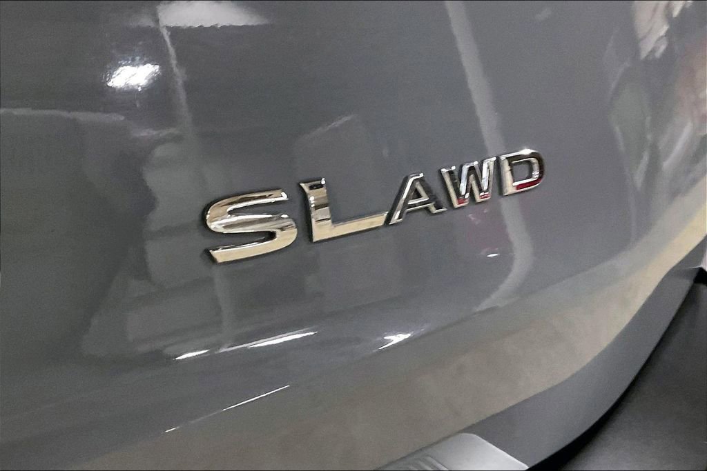 Used 2023 Nissan Rogue SL w/ SL Premium Package image 10