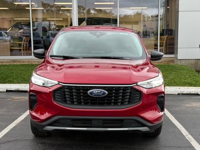 Certified 2023 Ford Escape Active AWD/4WD image 3