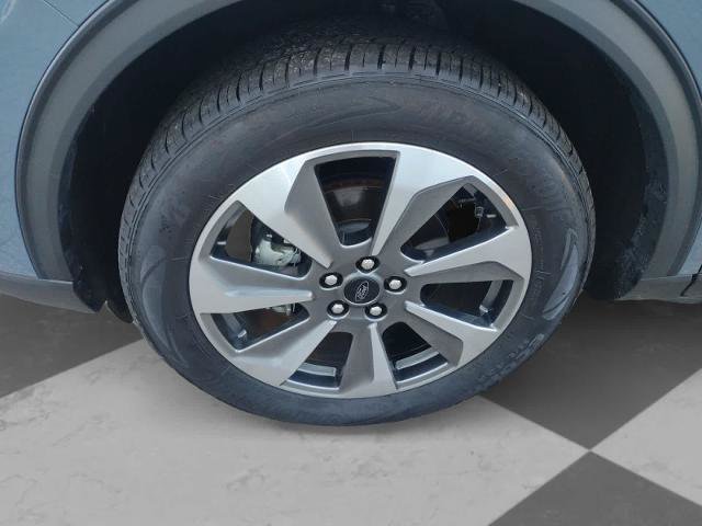 Certified 2025 Ford Escape Platinum w/ Premium Technology Package AWD/4WD image 8