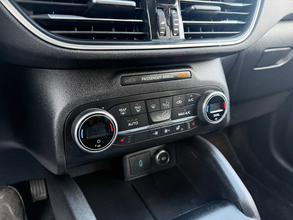 Certified 2020 Ford Escape Titanium image 26