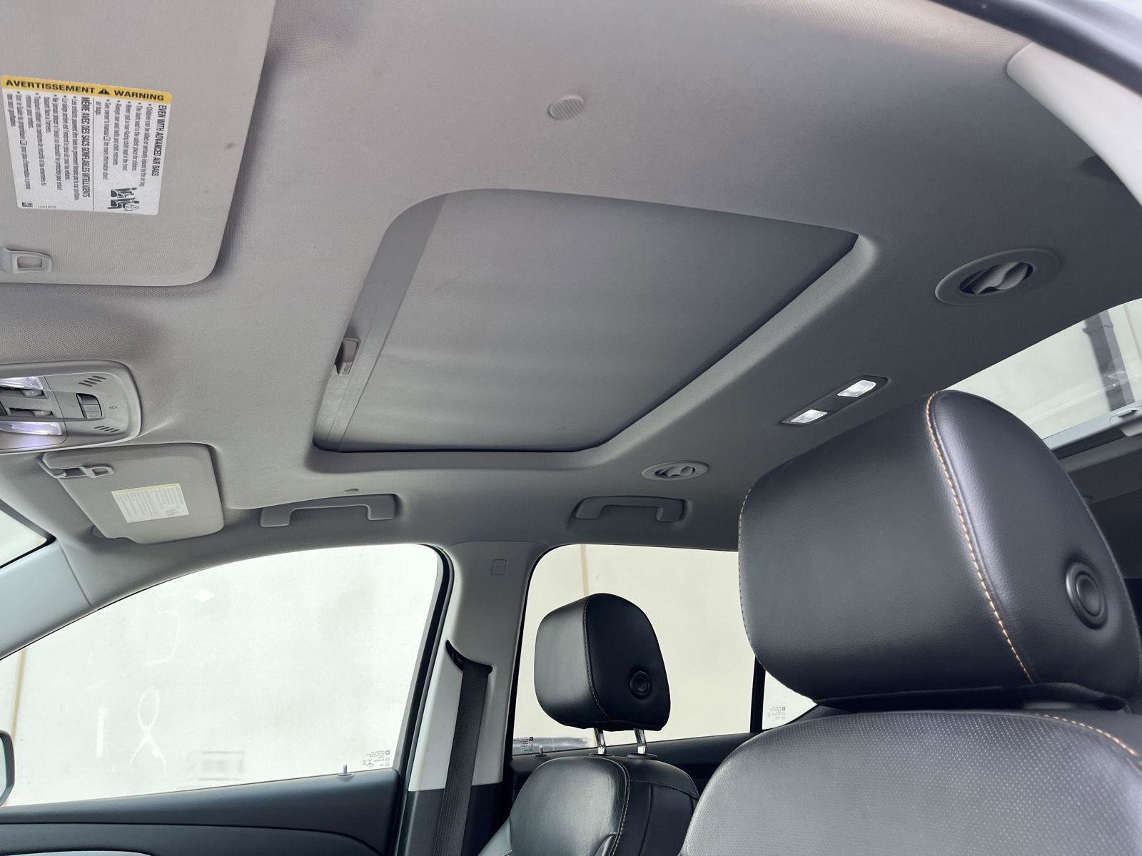 Used 2021 Chevrolet Traverse Premier w/ Redline Edition AWD/4WD image 14