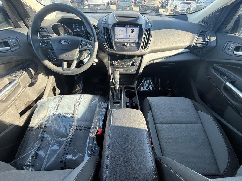 Certified 2018 Ford Escape SE w/ SE Sync 3 Package image 15